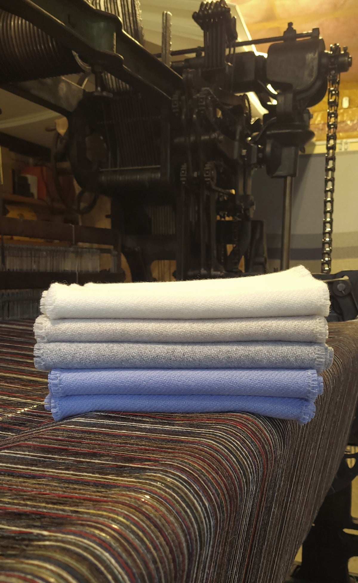 Super Fine Geelong Merino Lambswool Scarves.