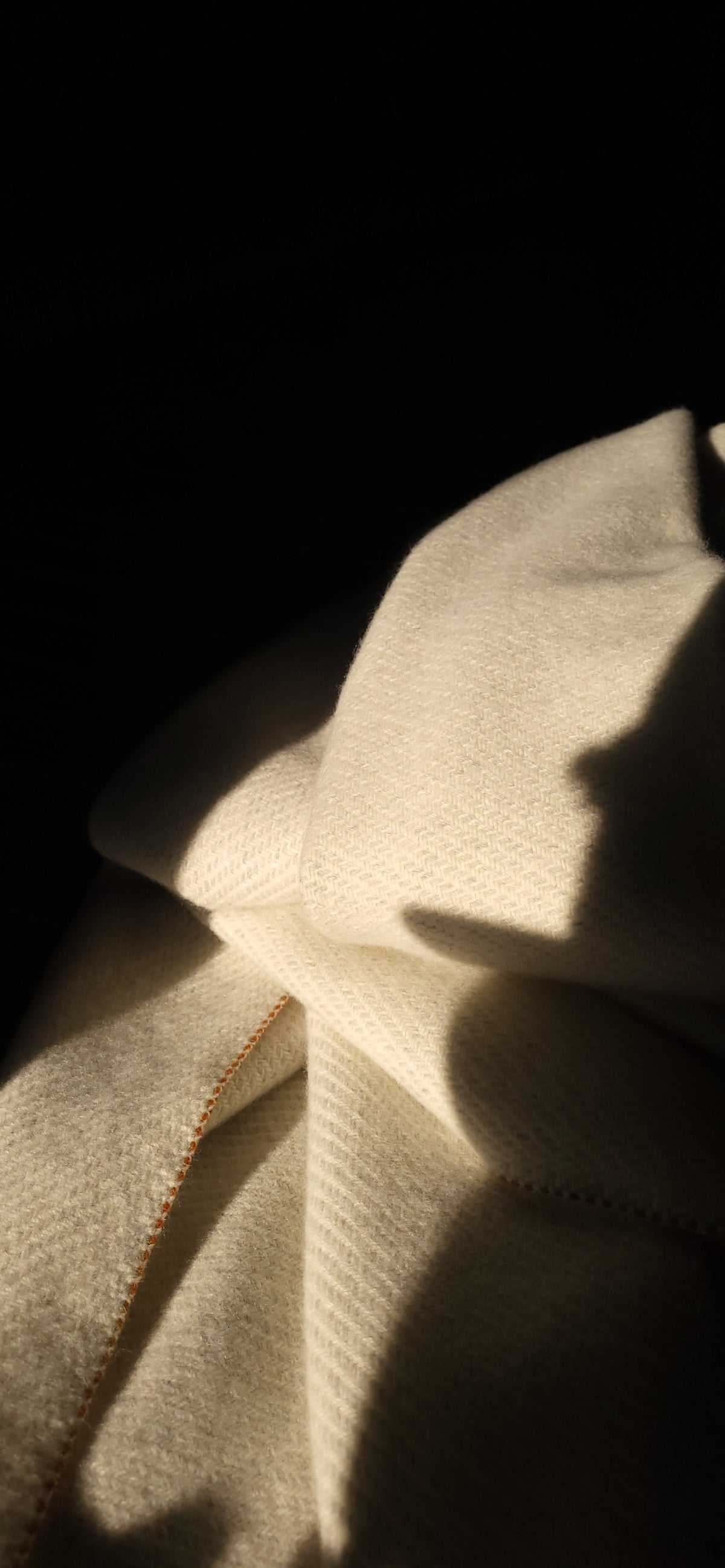 Ecru (Natural) Colour Fine Merino Lambswool Blanket