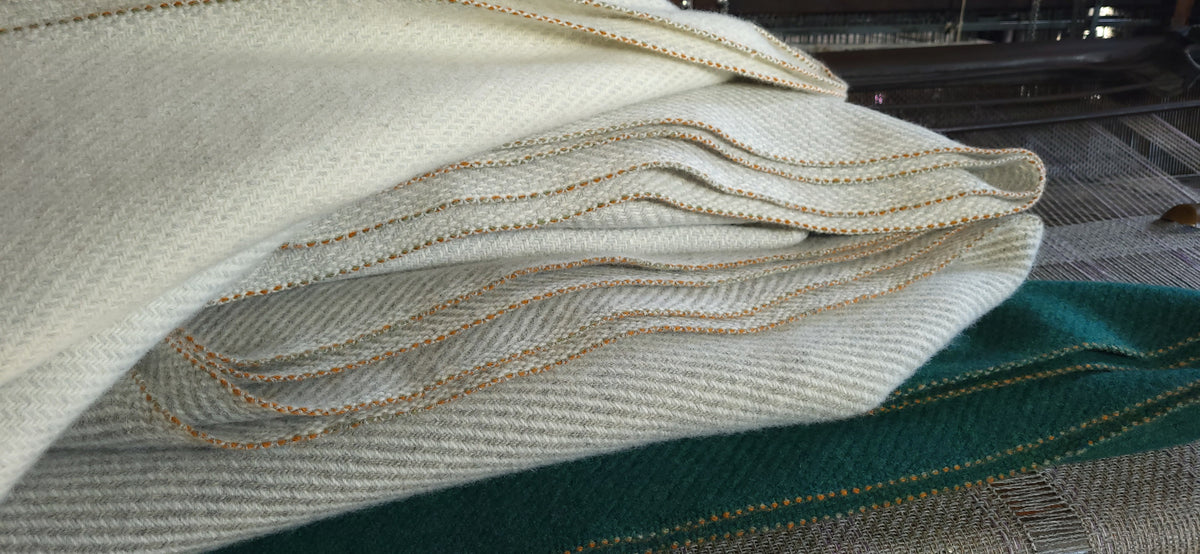 Ecru (Natural) Colour Fine Merino Lambswool Blanket