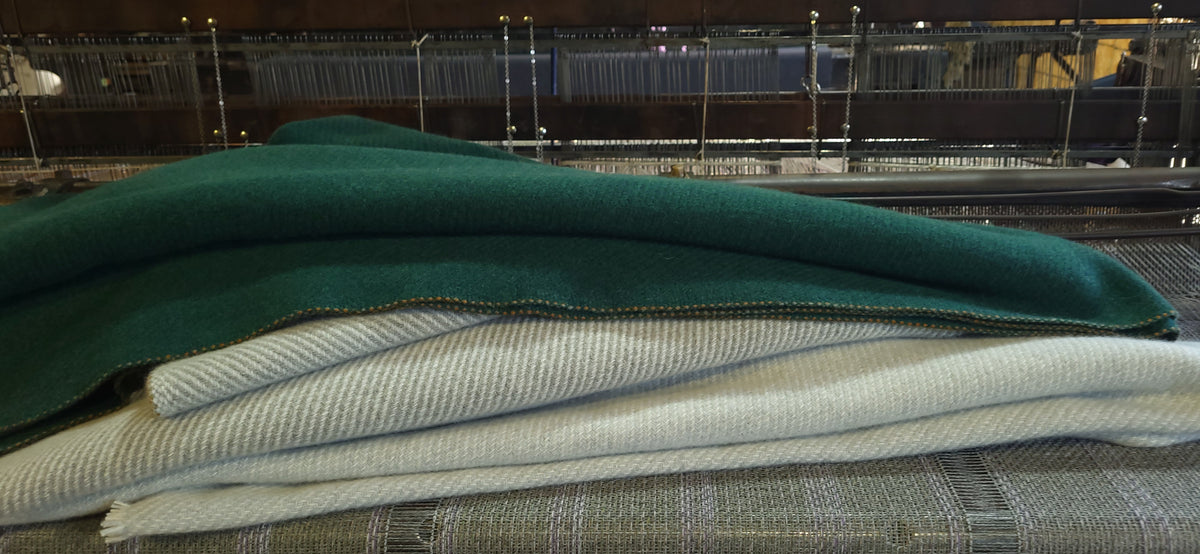 Asparagas Green Fine Merino Lambswool Blanket